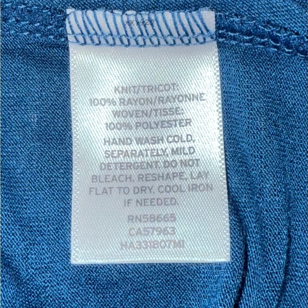 Sleeveless Navy Blue Top - Picture 7 of 7